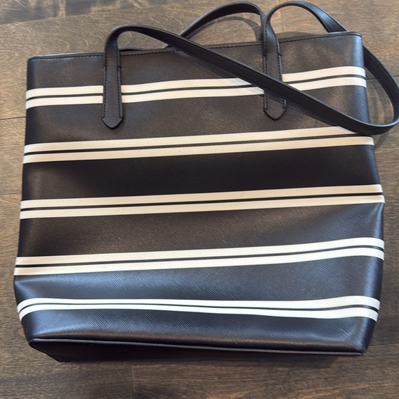 Kate Spade New York Daily Tote - Picture 3 of 4